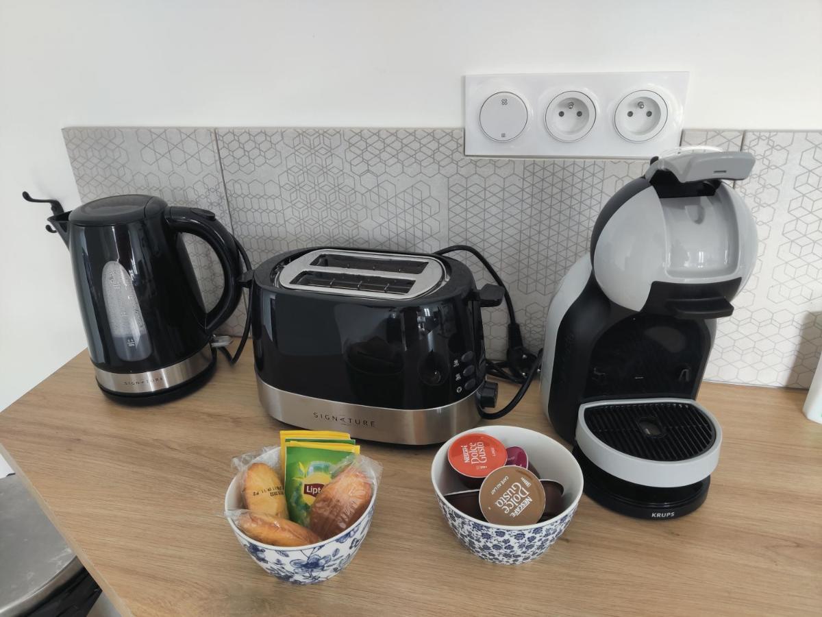 Appartement T3 Plume Hyper Centre D'Ernee Bagian luar foto