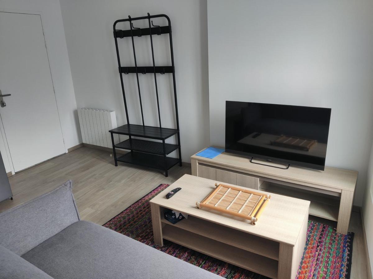 Appartement T3 Plume Hyper Centre D'Ernee Bagian luar foto