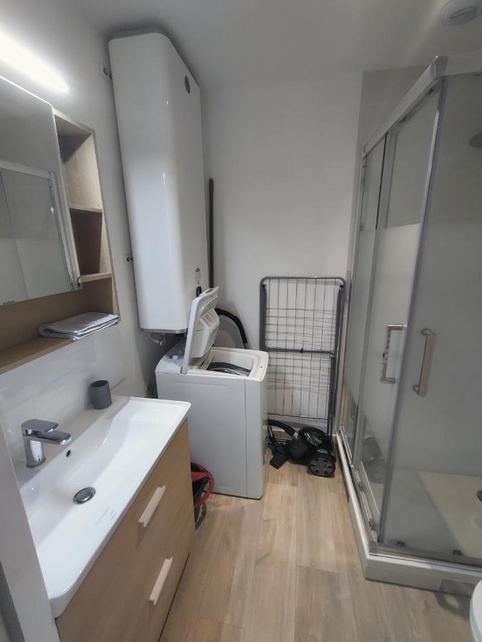 Appartement T3 Plume Hyper Centre D'Ernee Bagian luar foto
